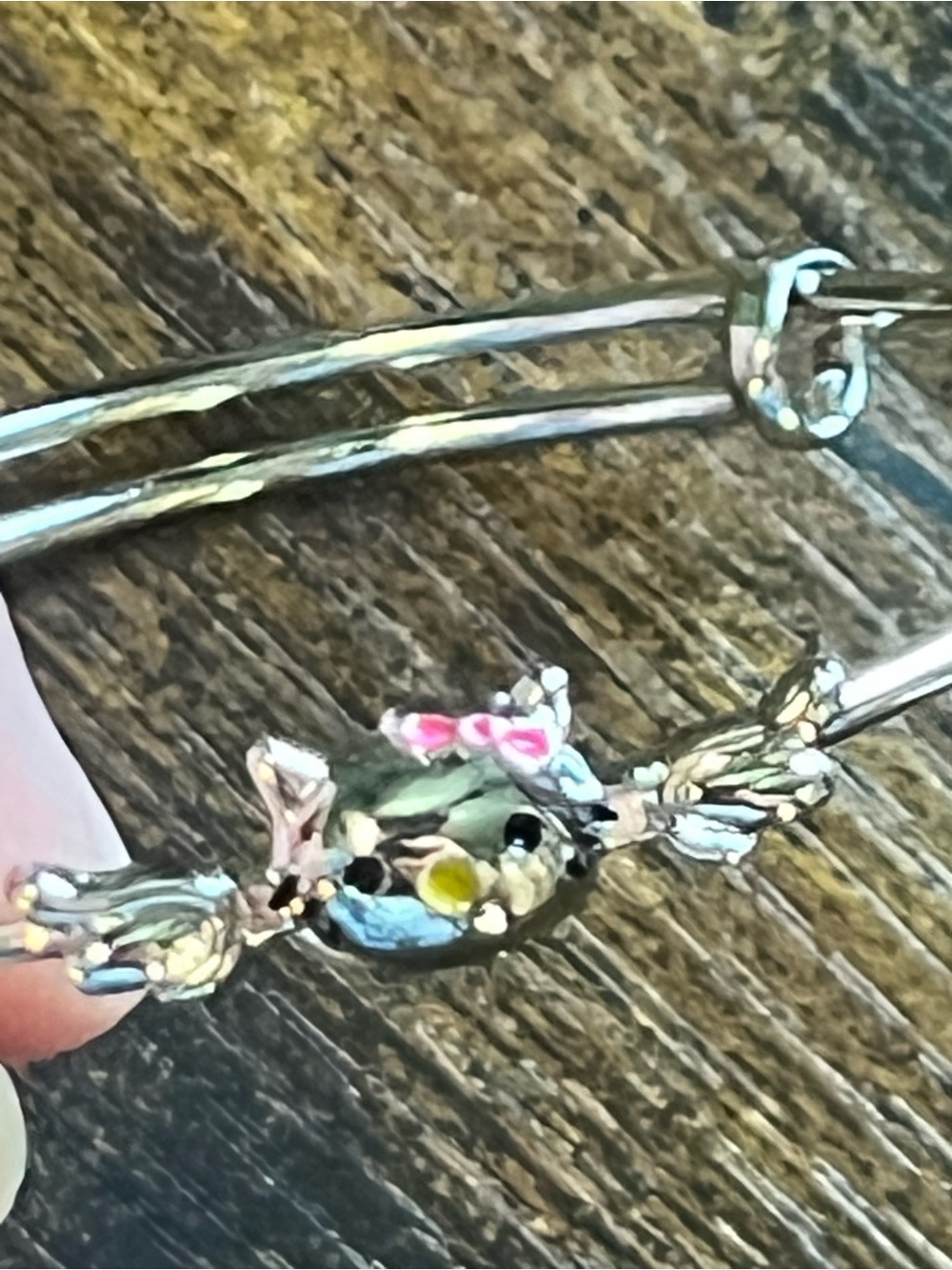 Silver Tone Kids Bird Bangle Bracelet with Pink Bow B251